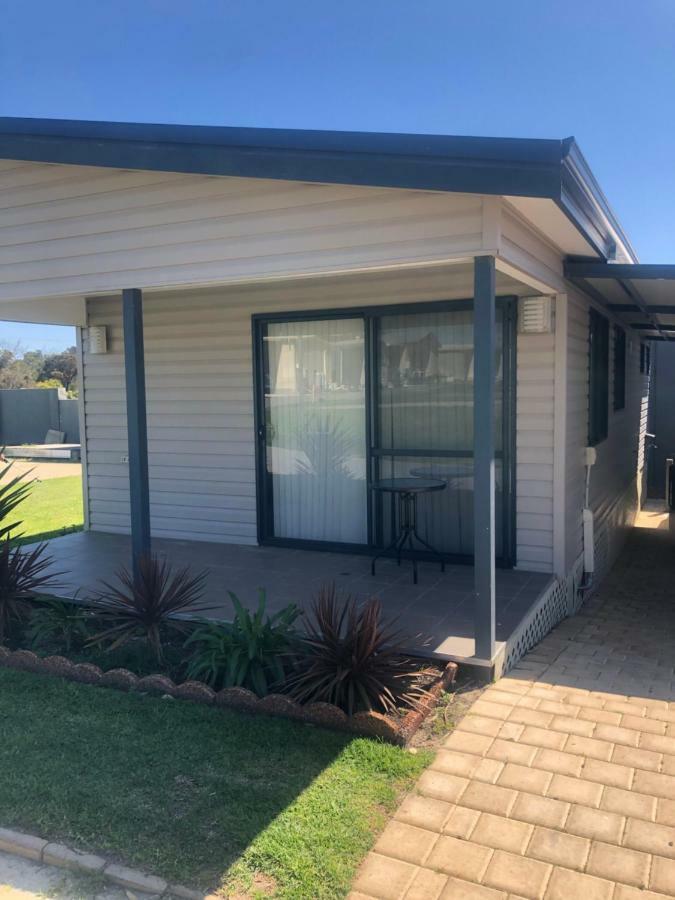 Twin Waters Caravan Park Dawesville Exterior foto