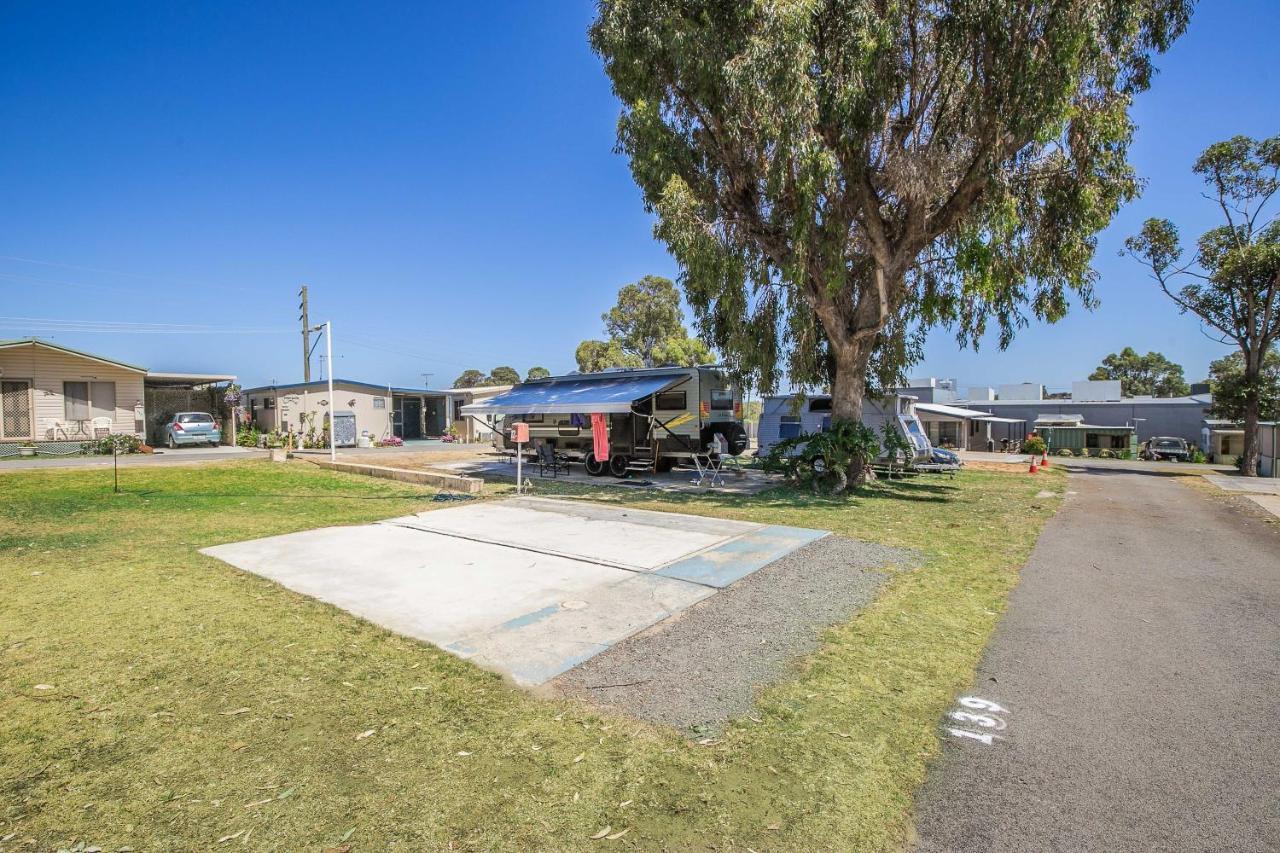 Twin Waters Caravan Park Dawesville Exterior foto